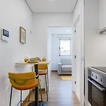 Coastal Apartment *